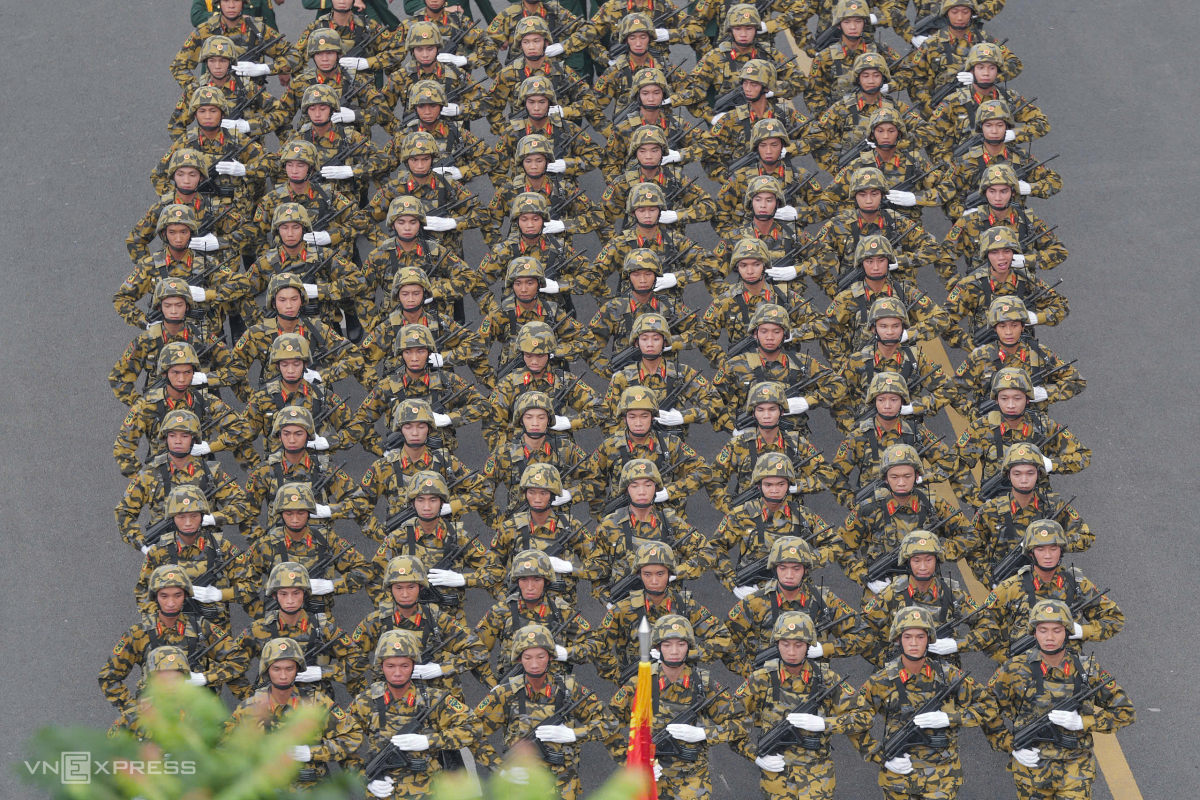 Hải - lục - không quân cùng khí tài diễu binh mừng Quốc khánh - 32