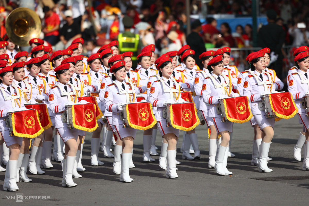 Hải - lục - không quân cùng khí tài diễu binh mừng Quốc khánh - 27