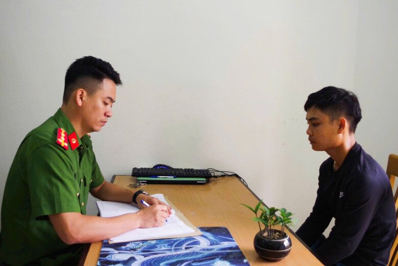 Đối tượng Đỗ Tuấn Cường tại cơ quan Công an. Ảnh: CACC