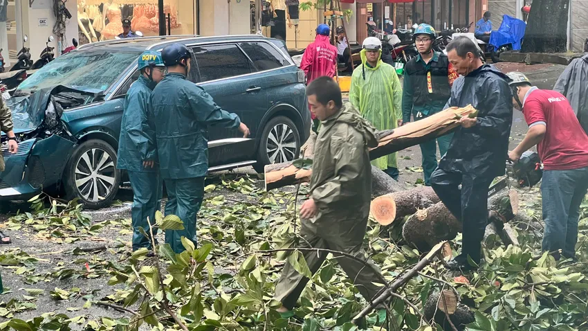 TP.HCM yêu cầu ứng trực 24/24, sẵn sàng ứng phó bão số 3. Ảnh minh họa: NT
