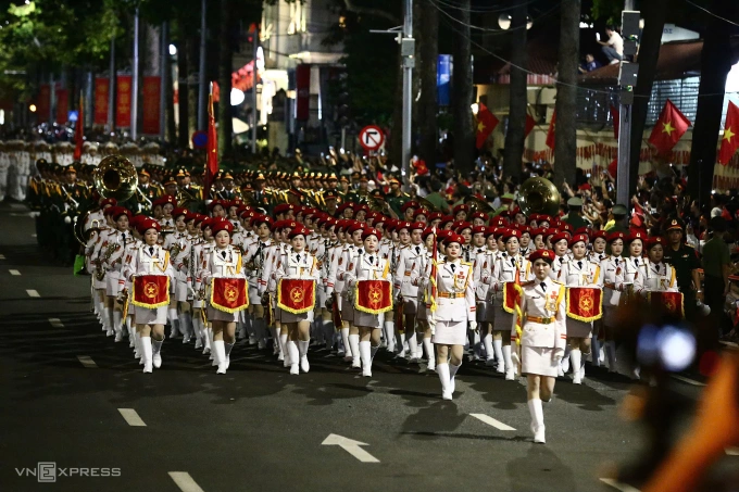 Buổi hợp luyện đầu tiên tại quảng trường Ba Đình - 40