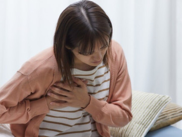 Nữ giáo viên 30 tuổi phát hiện ung thư vú từ dấu hiệu nhiều người bỏ qua