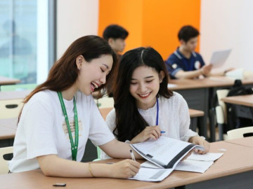 Tốp những ngành đại học có điểm sàn cao chót vót, lí do sư phạm lên ngôi