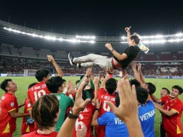 U23 Việt Nam hạ U23 Indonesia: Đỉnh cao thầy Kim hóa giải tuyệt chiêu ném biên