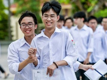 Thời điểm nào hôm nay, thí sinh có thể xem điểm chuẩn của các trường đại học?