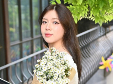 Gặp thủ khoa ĐH Kinh tế Quốc dân lập kỷ lục 70 năm mới có 1 lần: Học ngành siêu hot, chưa ra trường đã làm việc cho tập đoàn lớn