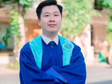 Chân dung 10 Thủ khoa đầu ra năm 2025 của các trường đại học: Học vấn siêu đỉnh, có em lập kỷ lục 40 năm của trường