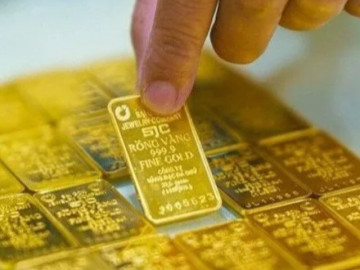 Sáng 17-9, tiệm vàng nhỏ lại tăng giá vàng miếng SJC