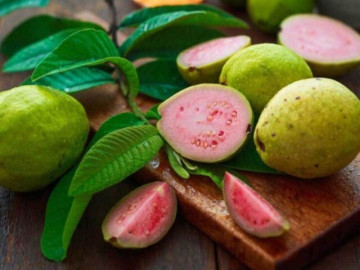 3 lợi ích sức khỏe bất ngờ khi ăn ổi vào buổi tối