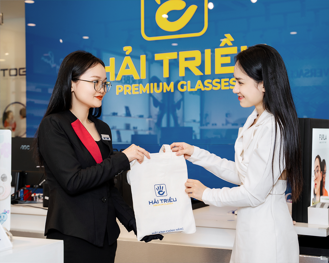Kính Hải Triều chọn cách xây dựng mối liên kết sâu sắc và đồng hành cùng khách hàng của mình sau mua