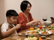 Sức khỏe - Vì sao con ăn ngoan, bụ bẫm nhưng vẫn thiếu chất?