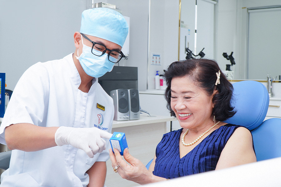 Chi phí trồng răng Implant phụ thuộc nhiều vào dòng trụ cấy ghép
