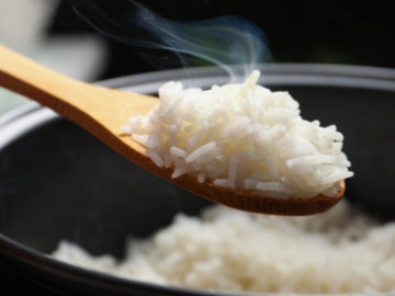 Chọn nồi cơm điện đa năng, trợ thủ của mẹ bận rộn