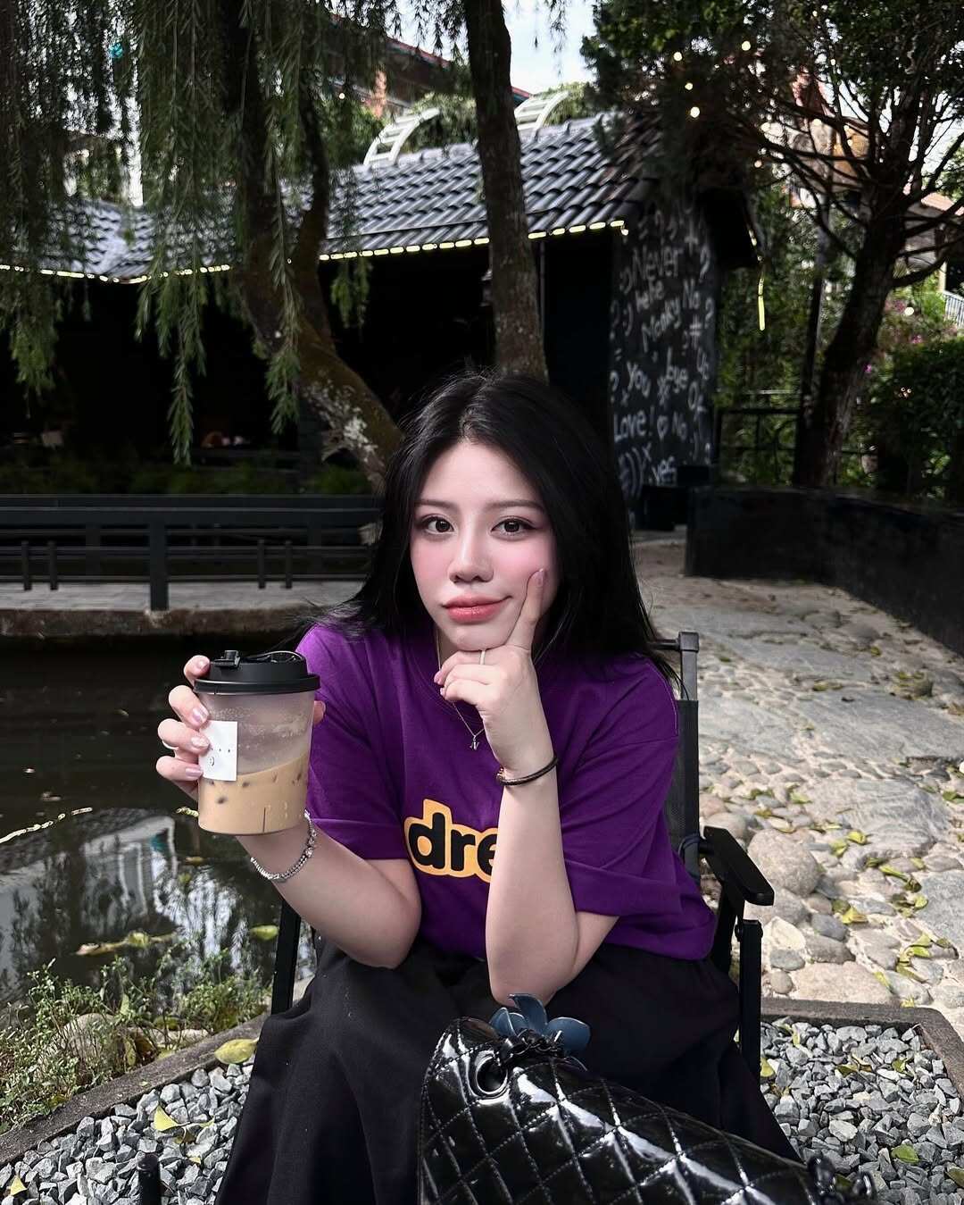 Hai ái nữ nhà đại gia có khối tài sản nghìn tỷ: Joyce Phạm càng sinh càng đẹp, em gái kín tiếng mê mặc xuyên thấu - 15