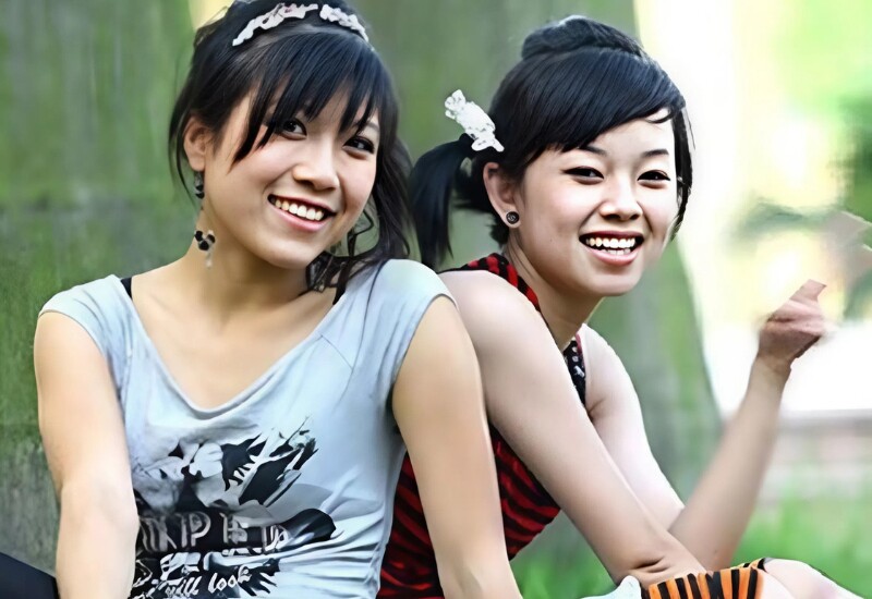 Những năm 2006 - 2007, Nhật Ký Vàng Anh là series phim khiến rất nhiều bạn trẻ Việt Nam "mất ăn mất ngủ". Gần một thập kỷ dừng phát sóng, nhiều khán giả vẫn dành tình cảm đặc biệt, đặc biệt là dàn diễn viên quy tụ toàn những gương mặt đình đám.