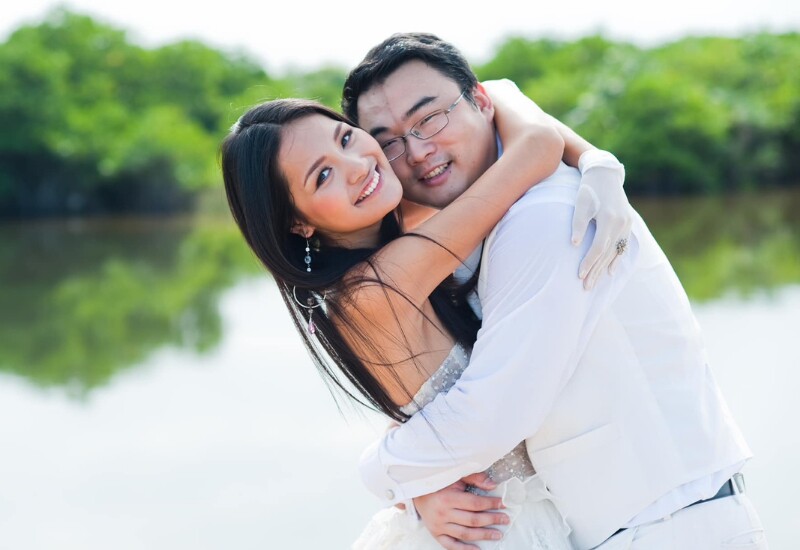 Tháng 10/2010, Hoa hậu Hương Giang bí mật tổ chức đám cưới với chồng là người Trung Quốc tên Liu Jia. Nàng hậu cho biết, chồng rất ủng hộ và tạo điều kiện để cô phát triển công việc. Cô cho biết chồng ngoại quốc từng từ chối nhiều cơ hội để vợ sống tại Việt Nam.