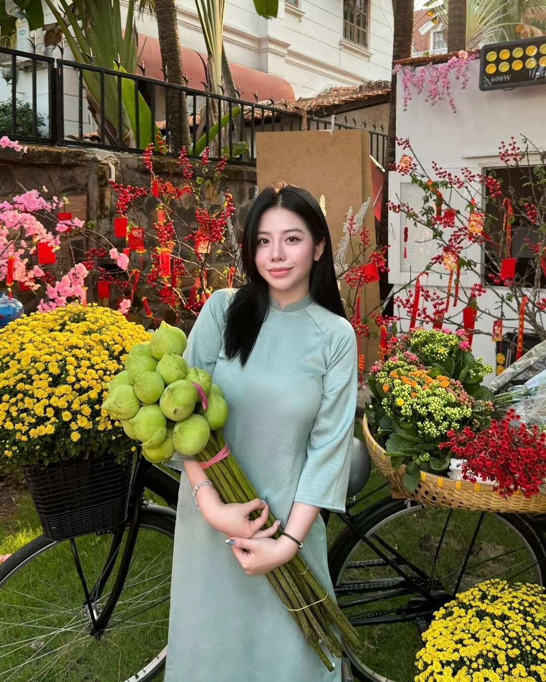 Hai ái nữ nhà đại gia có khối tài sản nghìn tỷ: Joyce Phạm càng sinh càng đẹp, em gái kín tiếng mê mặc xuyên thấu - 14