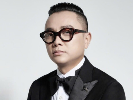 Nhà thiết kế Nguyễn Công Trí từng được hàng trăm sao thế giới "chọn mặt gửi vàng"