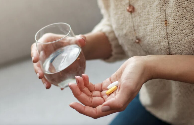 Phụ nữ Nhật Bản còn chăm uống các loại thực phẩm chức năng bổ sung vitamin C. 
