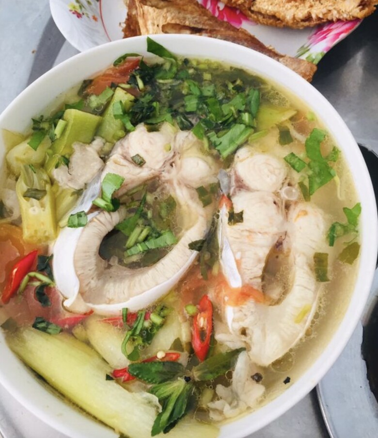 Image of pineapple fish hot pot