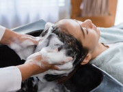 Đẹp - Tư thế gội đầu đúng giúp tóc chắc khỏe, hạn chế gãy rụng, khô xơ