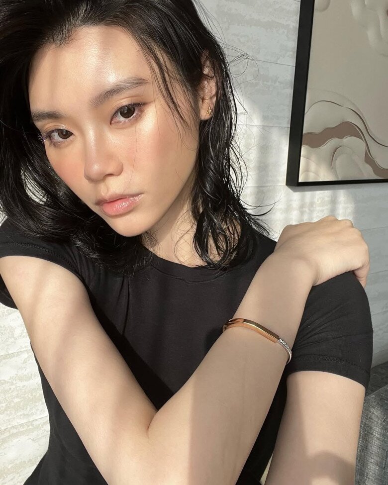 Mặt mộc của Hề Mộng Dao đẹp không tỳ vết của Hề Mộng Dao ở tuổi 37 khiến dân tình không khỏi trầm trồ.