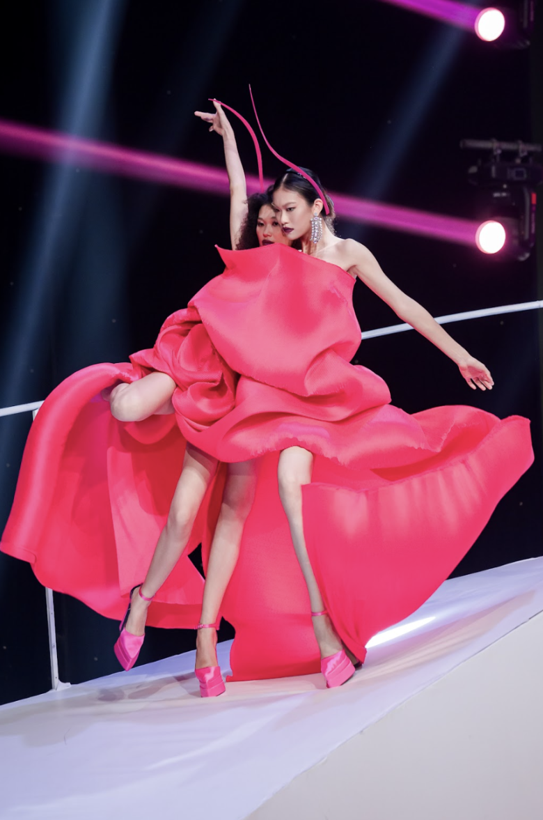 Dân tình amp;#34;la óamp;#34; vì thử thách cũ kỹ của Vietnam’s Next Top Model, drama nhà chung như bê nguyên xi từ chục năm trước vào - 4