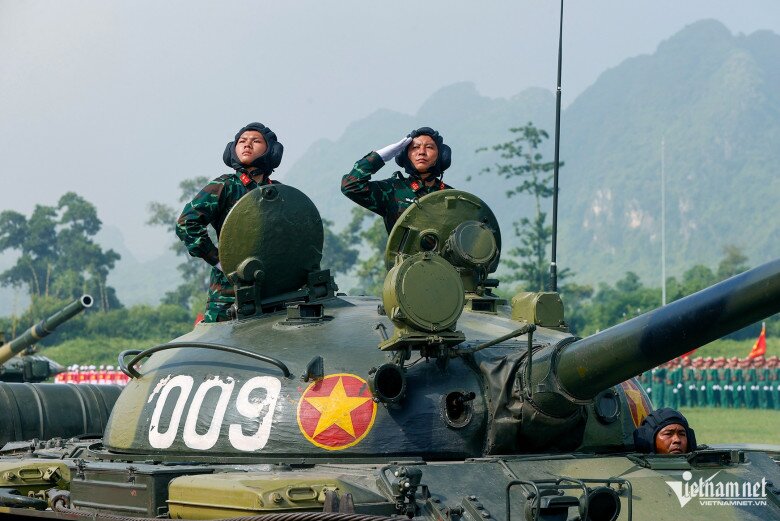 Dàn vũ khí, khí tài lần đầu hợp luyện cùng khối diễu binh chuẩn bị kỷ niệm 2/9 - 6