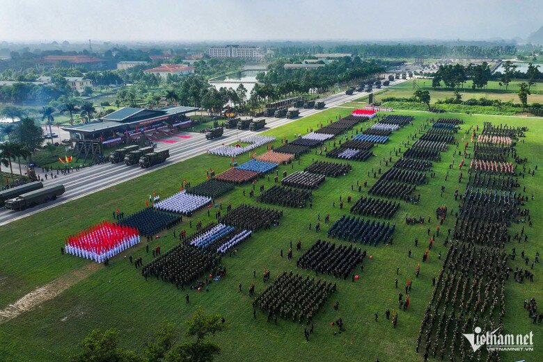 Dàn vũ khí, khí tài lần đầu hợp luyện cùng khối diễu binh chuẩn bị kỷ niệm 2/9 - 1