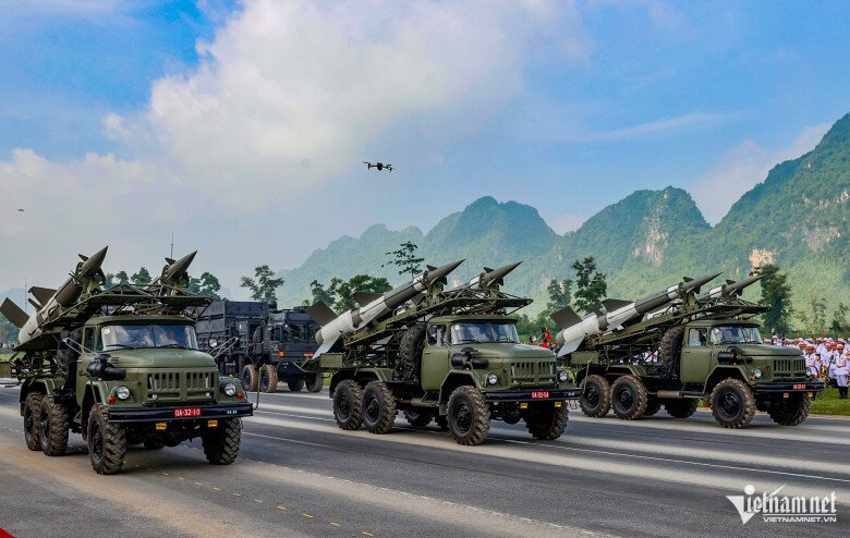 Dàn vũ khí, khí tài lần đầu hợp luyện cùng khối diễu binh chuẩn bị kỷ niệm 2/9 - 8