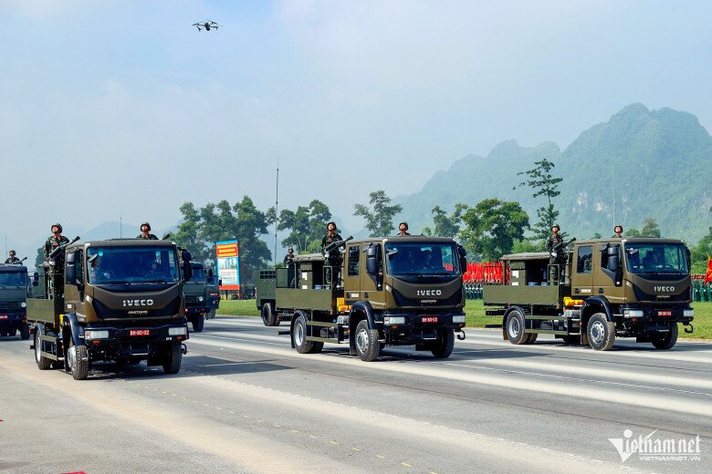 Dàn vũ khí, khí tài lần đầu hợp luyện cùng khối diễu binh chuẩn bị kỷ niệm 2/9 - 10