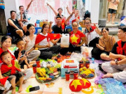 Tin tức - Khoảnh khắc đáng yêu ở Hà Nội: Mỗi người một món góp thành mâm cỗ nổi bật giữa phố Kim Mã mang tên "Tết Độc Lập"