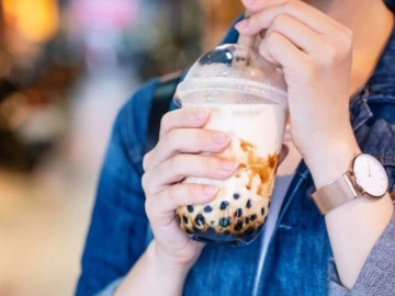 Thận nữ sinh hóa đá do duy trì thói quen cực xấu, trong đó có hai món khoái khẩu nhiều người trẻ...