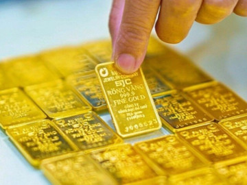 Giá vàng tăng nhẹ, SJC 120 triệu đồng/lượng