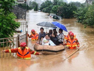 Chỉ một vết ngứa nhỏ có thể thành ổ nhiễm trùng, bác sĩ cảnh báo một loạt vấn đề sức khỏe sau mưa lũ