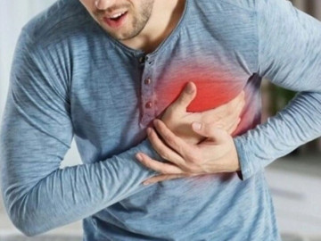 Nam ca sĩ bị đột quỵ ở tuổi 50 thừa nhận có 2 thói quen khó bỏ