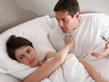 Mỗi khi "yêu" lại thấy có mùi, vợ khuyên chồng đi khám nhưng bị đổ lỗi là do "cô bé" của chị em