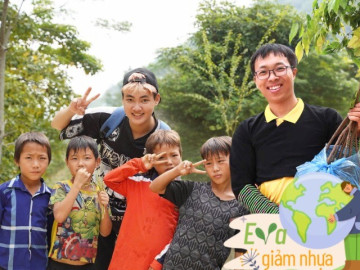 Chàng trai Lào Cai và loạt dự án thiết thực cho cộng đồng, 12 tuổi đã ấp ủ ước mơ phủ xanh đồi trọc: Tôi từng khóc vì cây