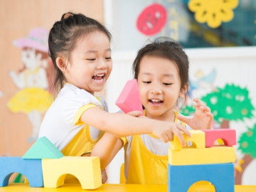 6 điều nên và không nên giúp con hình thành lá chắn miễn dịch từ bên trong khi đi học, bố mẹ nào cũng cần nắm