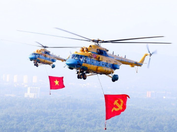 Bay qua Quảng trường Ba Đình - Niềm tự hào của những người lính phi công