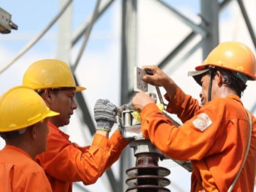 Vì sao hóa đơn tiền điện tháng 8 tăng vọt?