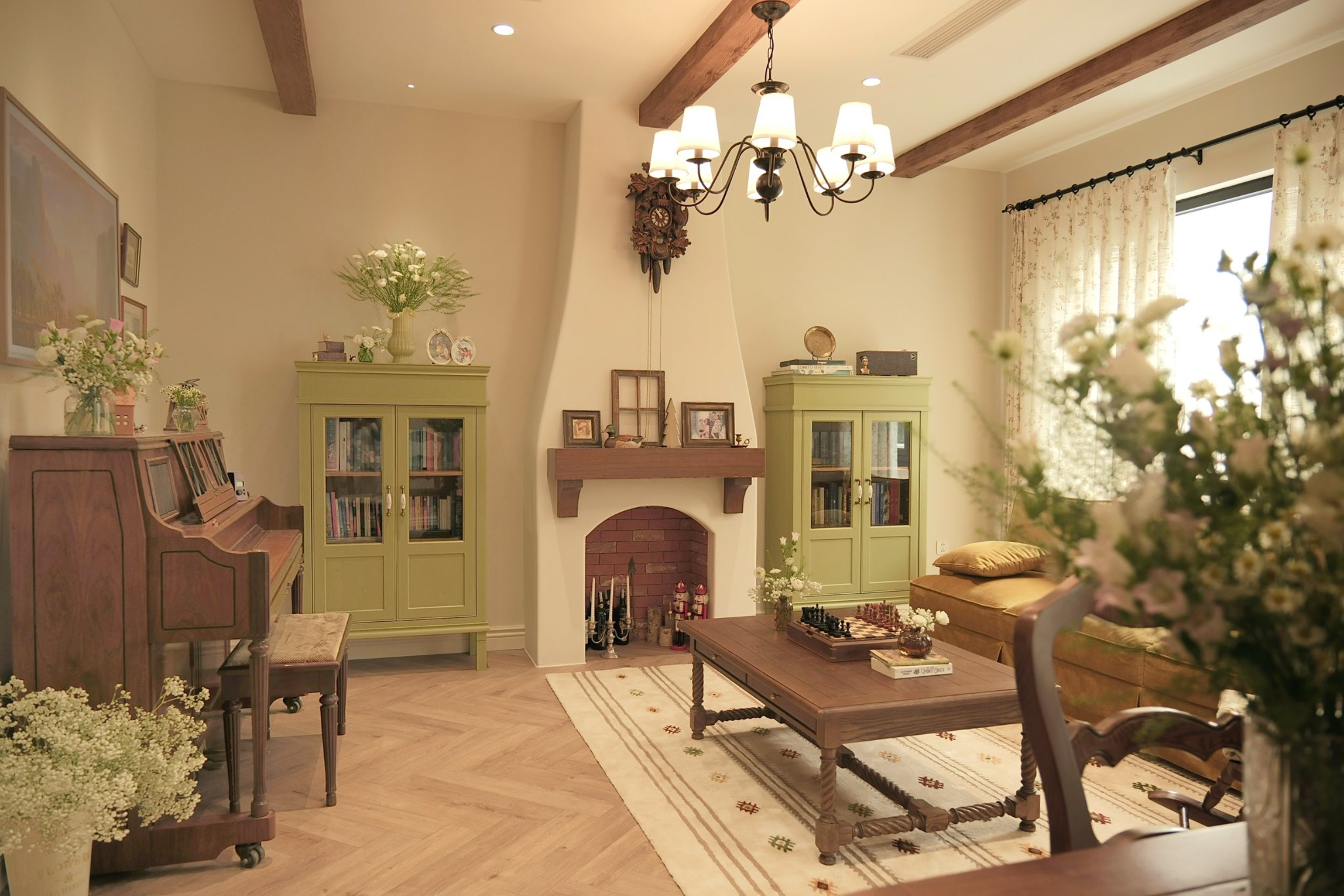 Mẹ 2 con Hà Nội khiến cõi mạng trầm trồ khi xây căn nhà 4 tầng màu xanh bơ đẹp như tranh - 2