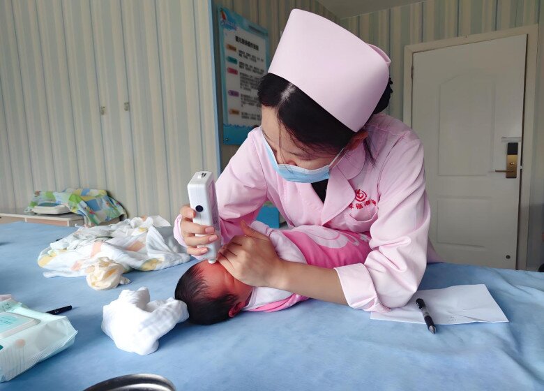 Bác sĩ đề nghị điều trị vàng da cho cháu sơ sinh nhưng bà nội kiên quyết từ chối, 1 tháng sau cả gia đình suy sụp - 3