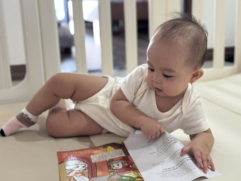 Bé gái Sài Gòn “gây sốt” cõi mạng với đôi mắt to tròn, má bánh bao như lai Tây, hoá ra có bố đơn thân nổi tiếng - 8