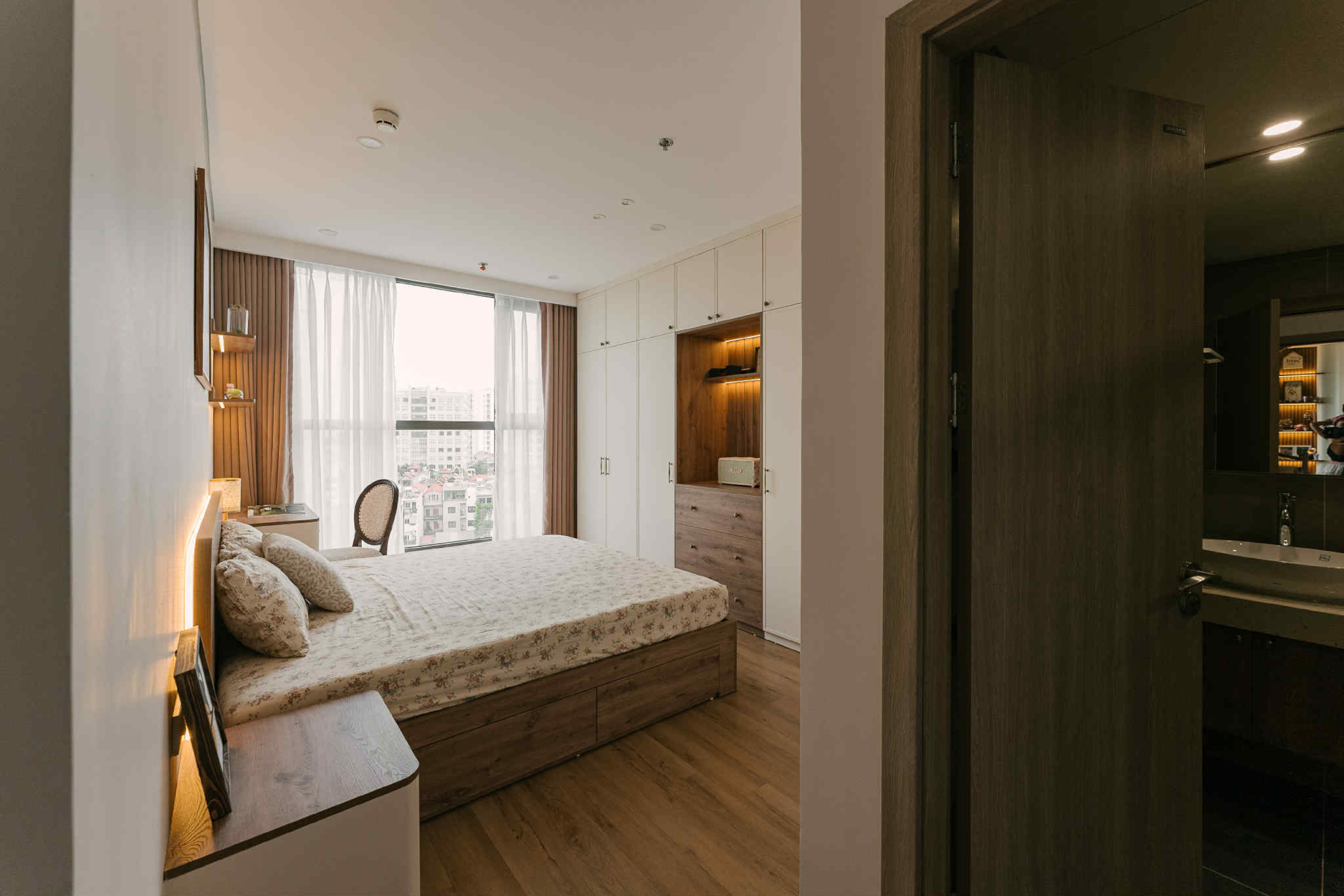 Cặp vợ chồng Hà Nội chi 5 tỷ đồng xây căn nhà 90m2 tựa Nhật Bản thu nhỏ, ai nhìn cũng xuýt xoa - 15