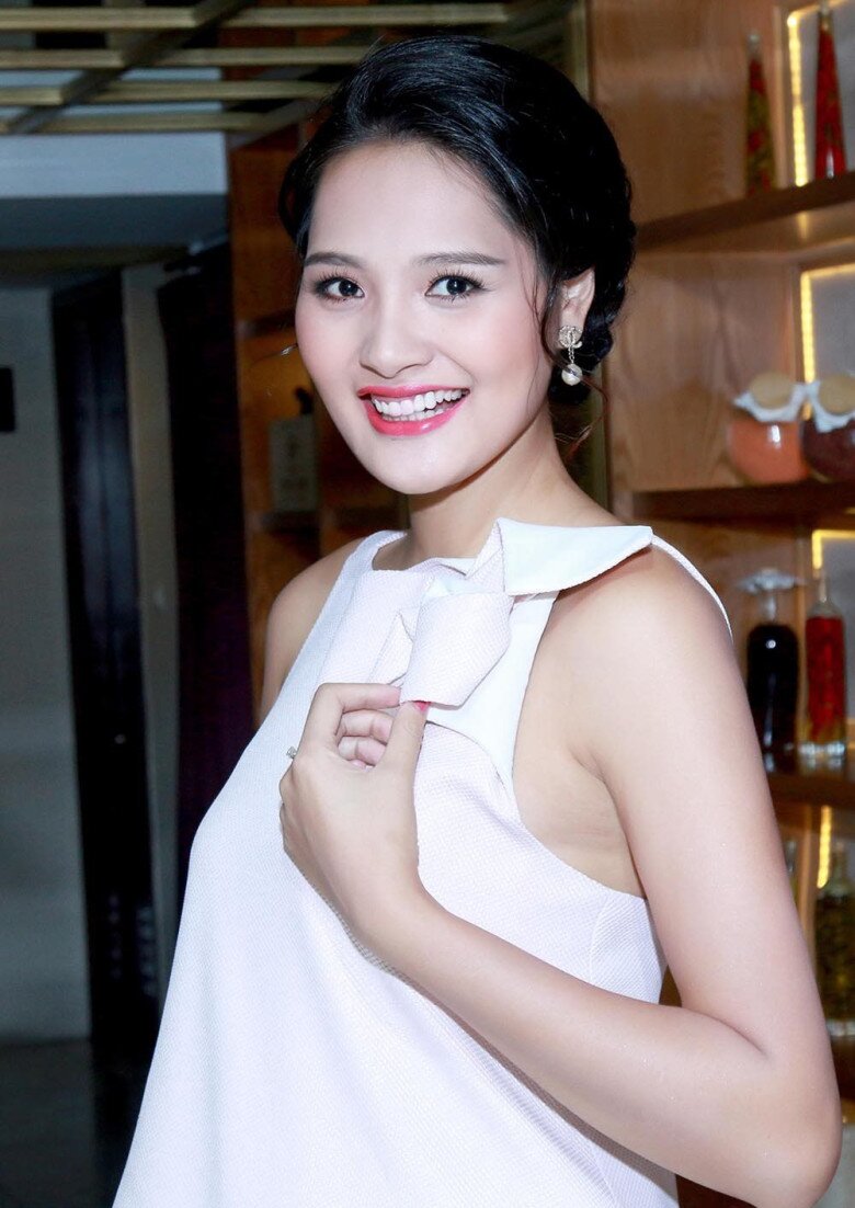 “Đệ nhất mỹ nhân” Hải Dương lấy chồng Trung Quốc sinh con gái lai, giờ đứa trẻ 12 tuổi cao gần 1m8, chứng tỏ gen mẹ quá tốt - 2