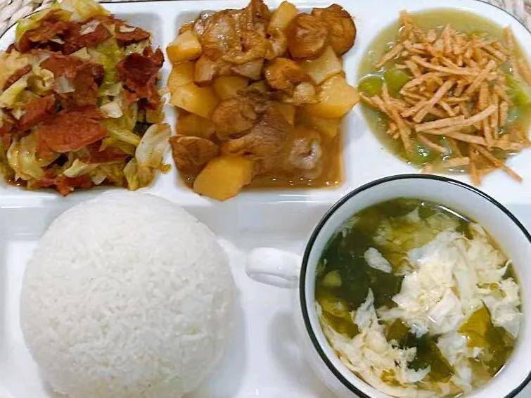 Đóng 36 nghìn đồng bữa trưa cho con ở trường mẫu giáo, phụ huynh “choáng” khi nhìn thấy đồ ăn cô giáo gửi - 4