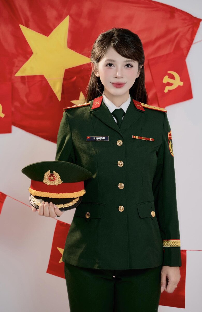Làm mẹ đơn thân sau chia tay “soái ca” màn ảnh Việt, nữ Đại uý quân nhân ngày càng đẹp, dáng nuột như gái son - 1