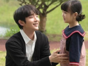 Yêu con - Vợ đưa anh bạn thân về nhà chơi, vừa gặp con gái đã gọi anh ta là “bố”, sự thật khiến tôi suy sụp