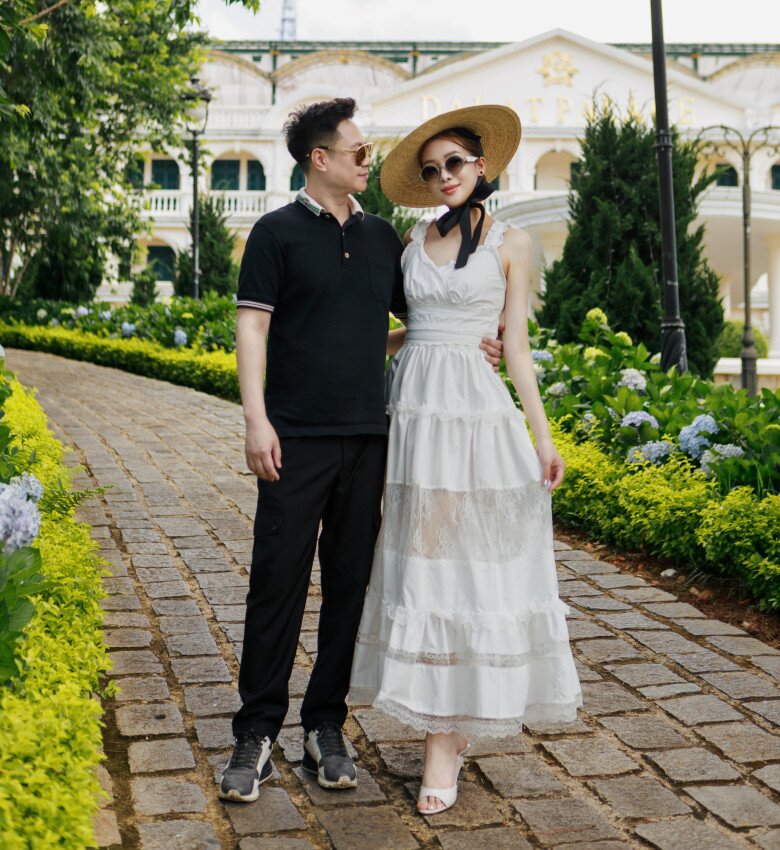Nàng “cựu Hoa khôi” phải lòng chàng Việt Kiều, làm mẹ 4 con đẹp hút mắt, ra đường bị nhầm là sinh viên Đại học - 7